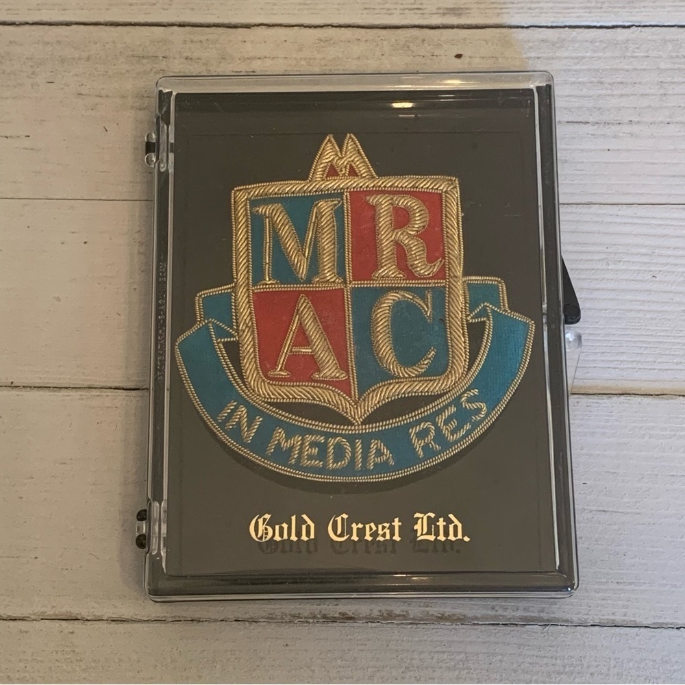 Vintage MRAC IN MEDIA RES Crest Emblem Badge Gold Bullion Embroidery With Case - Picture 2 of 9